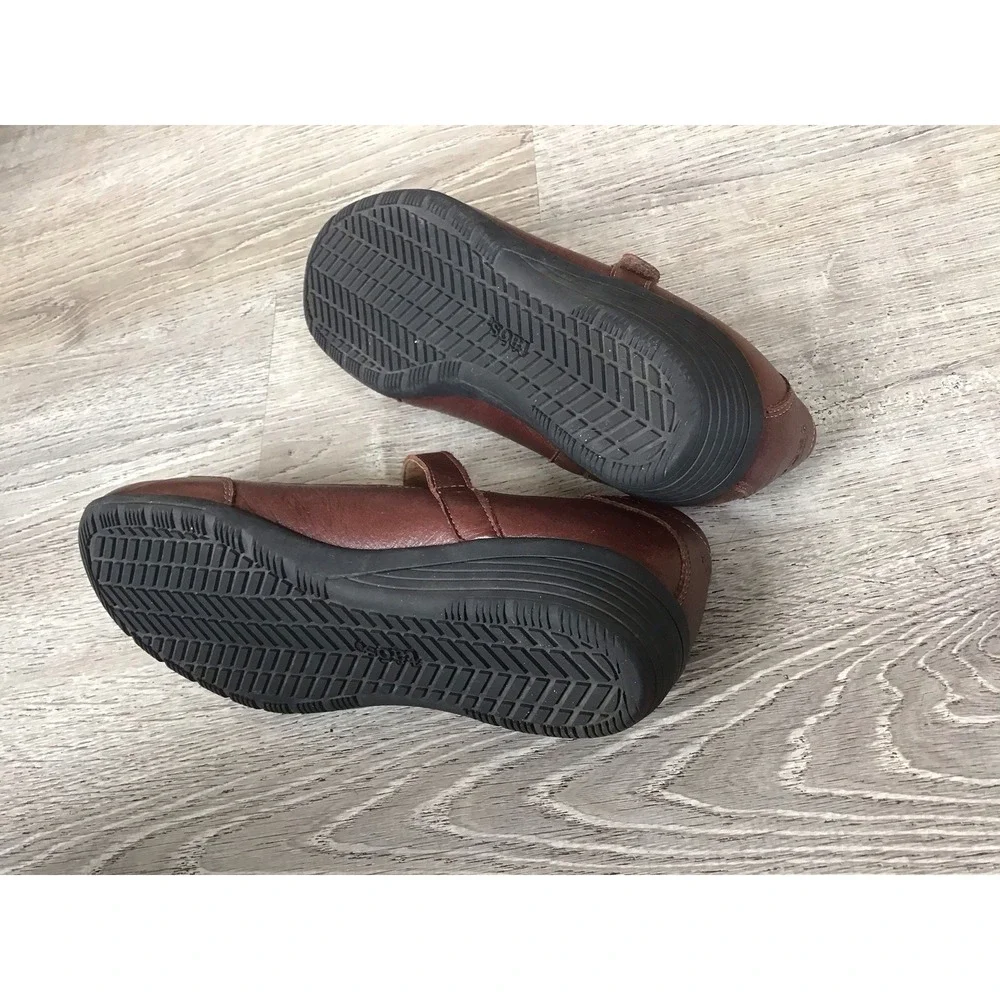 Taos Uncommon Womens 11 W Brown Leather Mary Janes Flats Curves and Pods Comfort